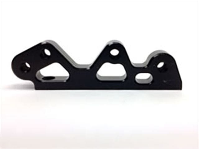 フロントバルクヘッド7075 ブラック RMS-Z用 M4穴 1pcs Front bulk head 7075 (black) for RMS-Z 1pcs