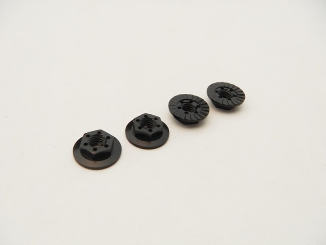 M4アロイ 大径薄型セレートナット (Black) 4pcs M4 Alloy Serrated Wheel Nut-11mm (Thin type) [Black] (4pcs)